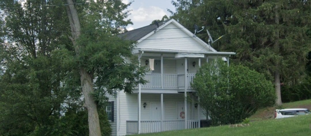 Photo - 17030 Old National Pike SW Unit 3