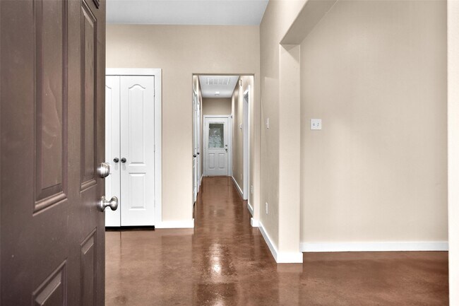 Photo - 3129 Molly Dr