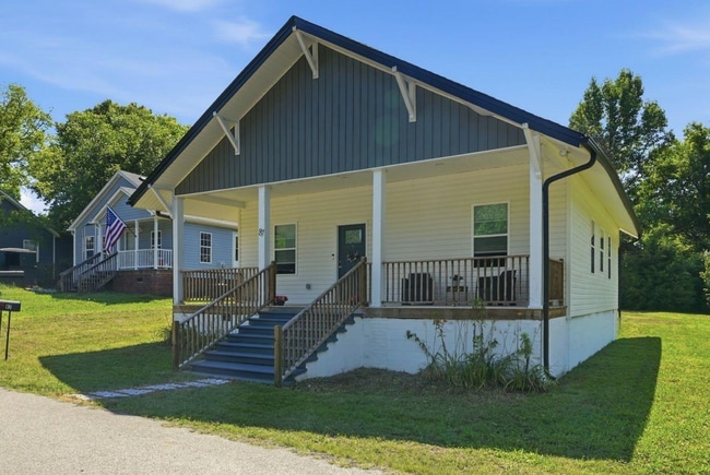 87 Arcadia St