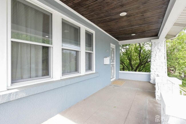 Photo - 657 Amboy Ave