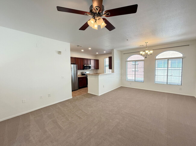 Photo - 240 W Juniper Ave