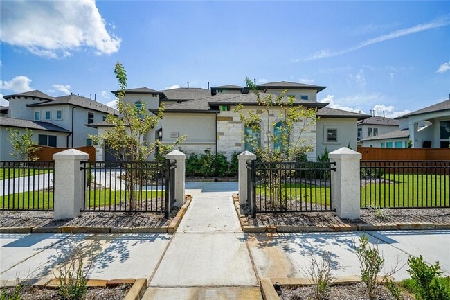 11803 Dalhousie Dr