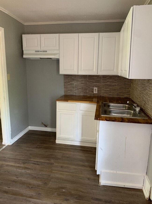Photo - 1068 Blanchard Pl Unit 1