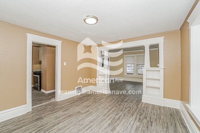 Photo - 1494 Preston Ave