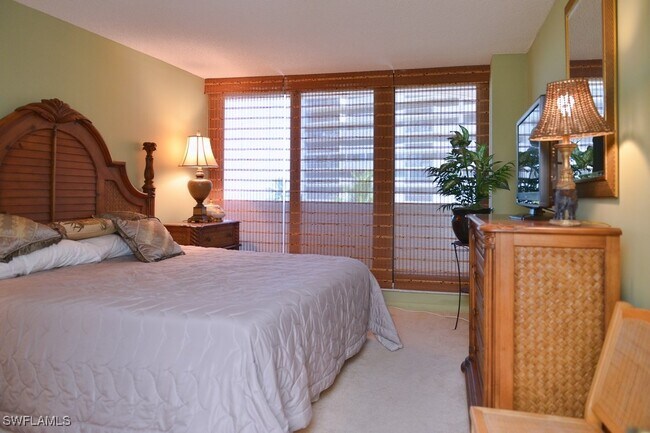 Photo - 4001 Gulf Shore Blvd N Unit 500