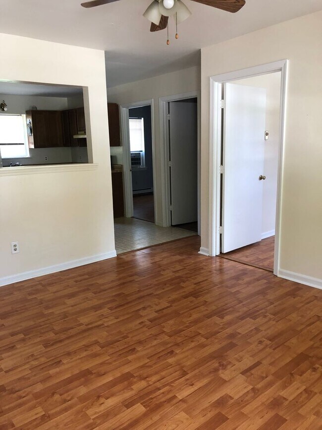 Photo - 3011-MF2-E5 Unit B