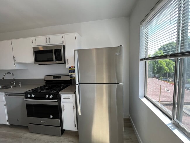 Photo - 1253 Havenhurst Drive