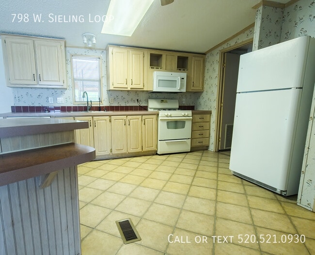 Photo - 798 W Sieling Loop