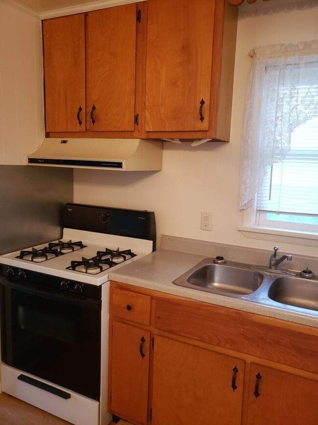 Photo - 2 Bedroom Single Family Home with Garage