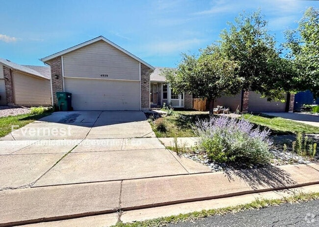 Building Photo - 4939 Chariot Dr Rental