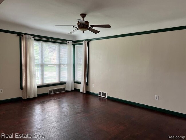 Photo - 13630 Balfour Ave