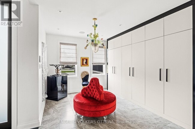 Photo - 151 Winding Way