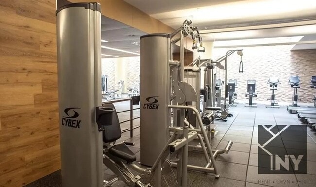 Photo - 451 W 37th St Unit 2703