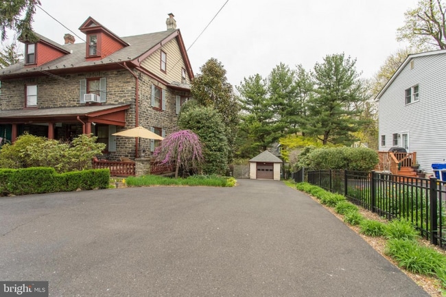 Photo - 219 Washington Ln Unit 1