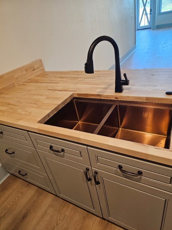 Photo - 8510 Coppock Rd