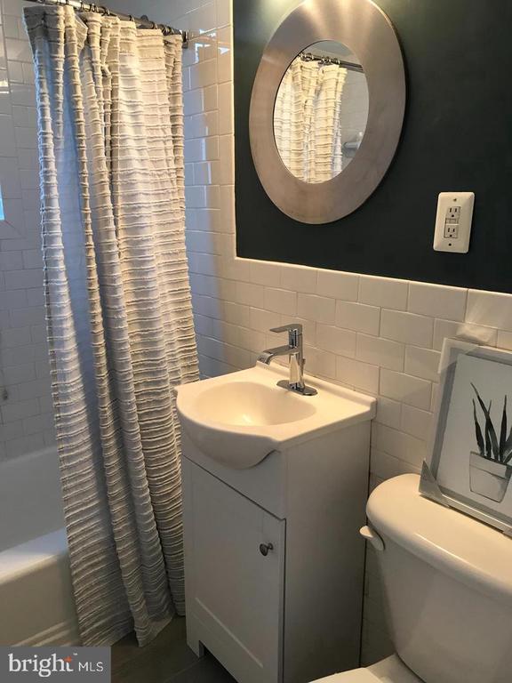 Photo - 212 Oakwood St SE Unidad B2