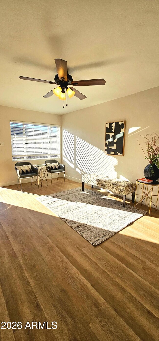 Photo - 1308 W Whitton Ave Unidad 2