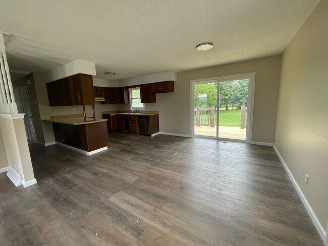 Photo - 3 Bedroom house FOR RENT in Bowling Green, MO