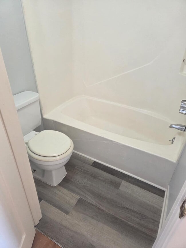 Photo - 14 Cape Dr NW Unidad E