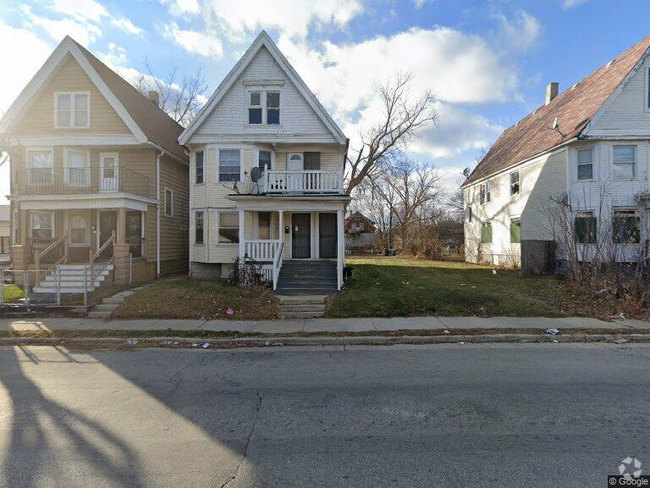 Building Photo - 2721-2723-2723 N 20th St Unit 2721 Rental