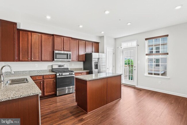 Photo - 2923 Glendale Ave