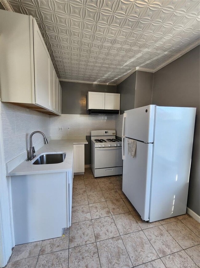 Photo - 184 Trenchard St