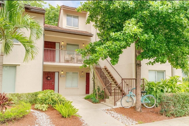 Building Photo - 9215 SW 141st Pl Unit 0