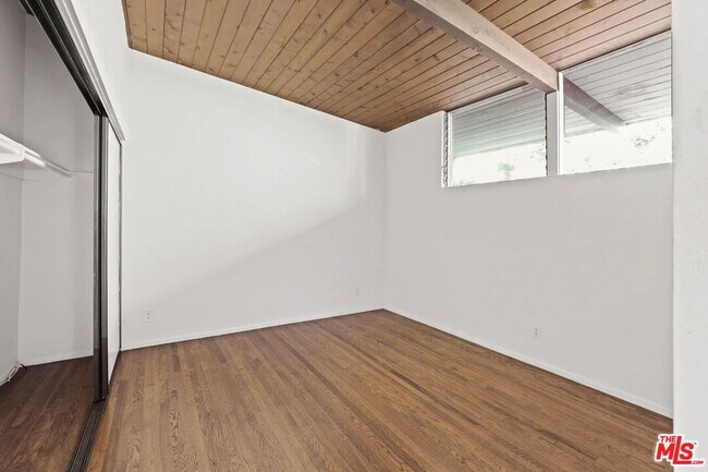 Photo - 3330 S Sepulveda Blvd