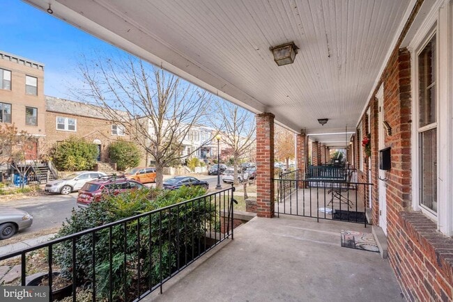 Photo - 1403 K St SE