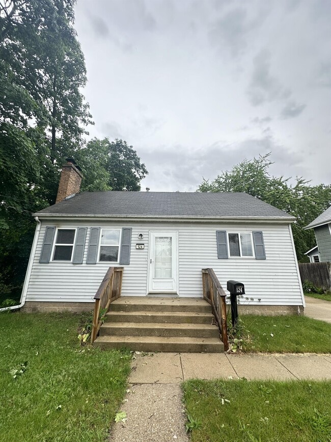 Photo - 124 Miller St House