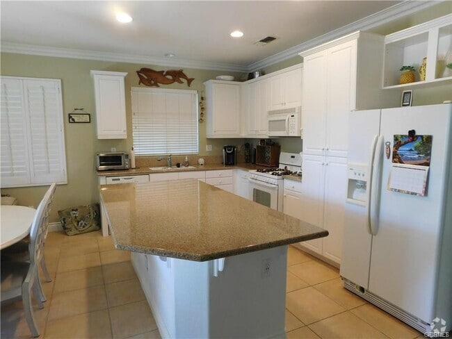 Building Photo - 82715 Redford Way Rental