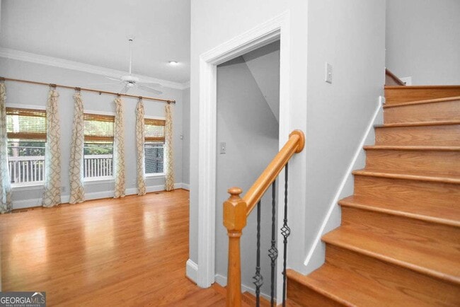 Photo - 534 Allen Rd NE