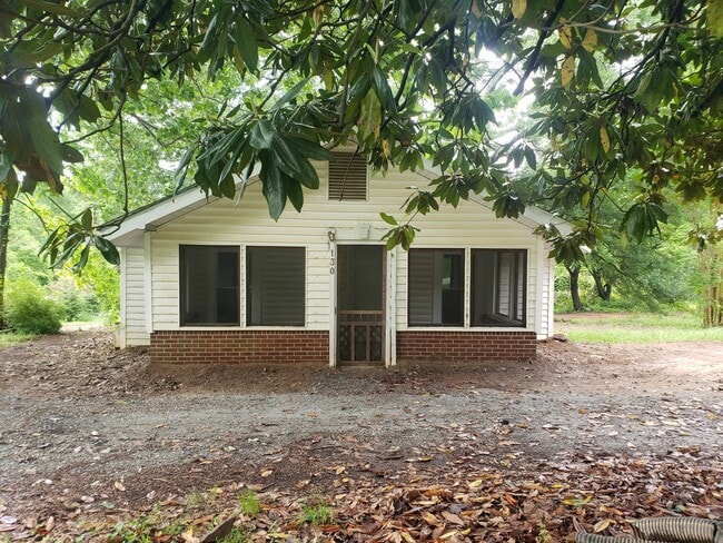 Photo - 130 White Horse Road Ext House