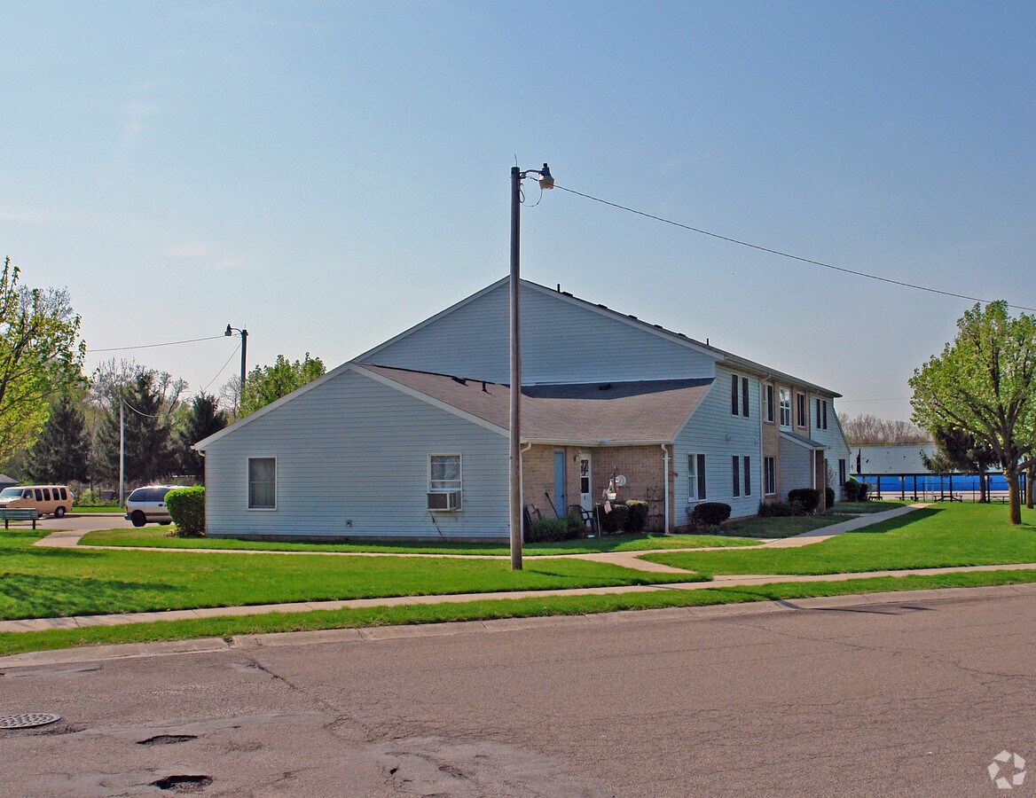 Photo - Brubaker Square