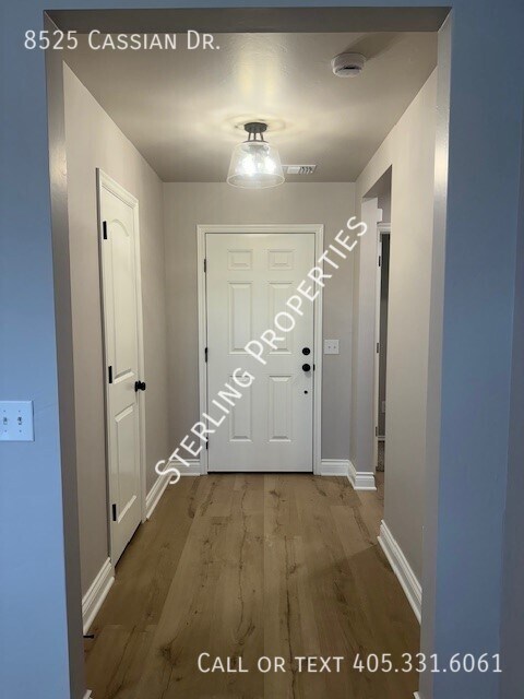 Photo - 8525 Cassian Dr