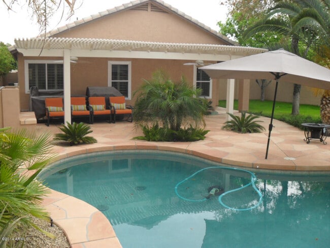 Photo - Palm Valley Beauty With A Pool!