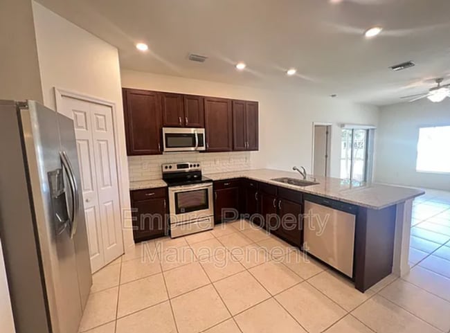 Photo - Charming 3 Bed 2 Bath with Screened Lanai in North Port