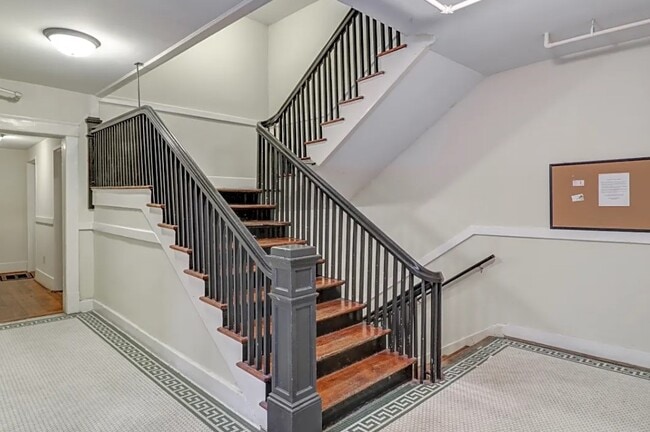 Photo - Katherine Court