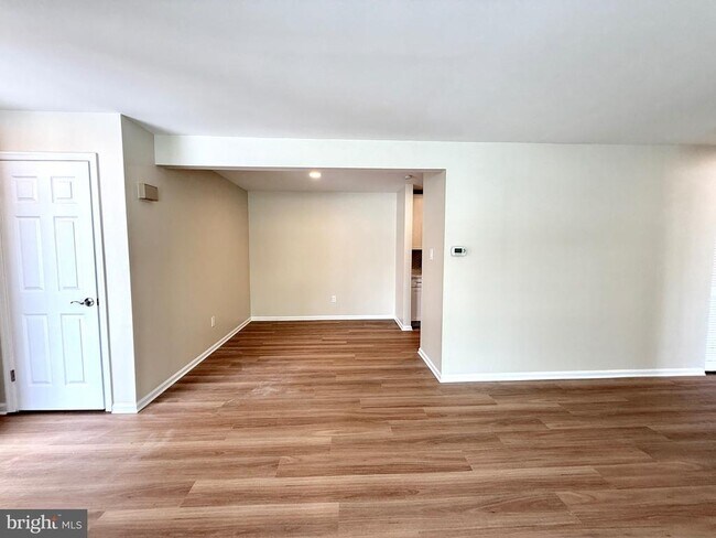 Photo - 31013 Bennett Pl