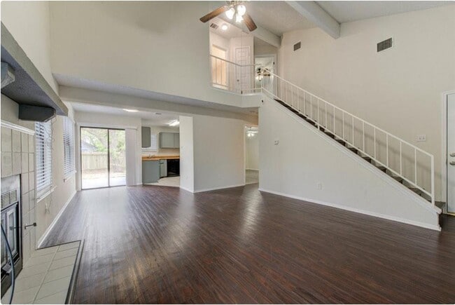 Building Photo - 14500 Donald Dr