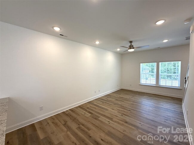 Photo - 3220 Butler Hl Dr