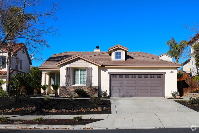 Building Photo - Beautiful Single Story 4 Bedroom in Shadow... Rental