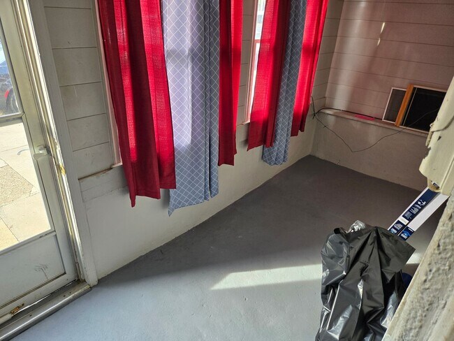 Photo - 3 Bedroom 1 Bathroom Townhouse