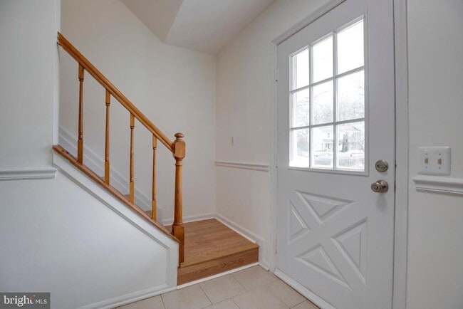 Building Photo - 6012 Westbourne Pl