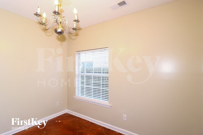 Photo - 10223 Macon Rd