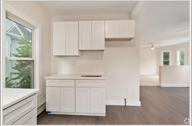 Building Photo - 23-25-25 Davenport St Unit 2 Rental