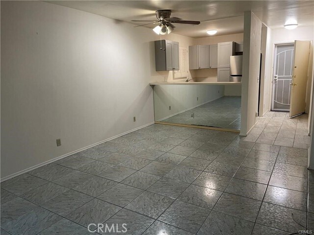 Photo - 1629 Cherry Ave Unidad 105