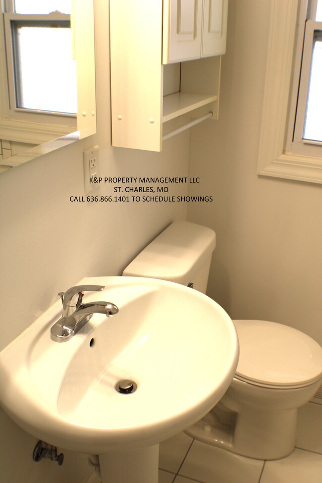 Photo - 404 Tecumseh St