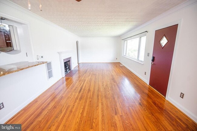 Photo - 520 S Carlin Springs Rd