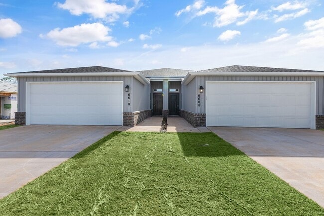 Photo - 6608 NW Vandergriff St